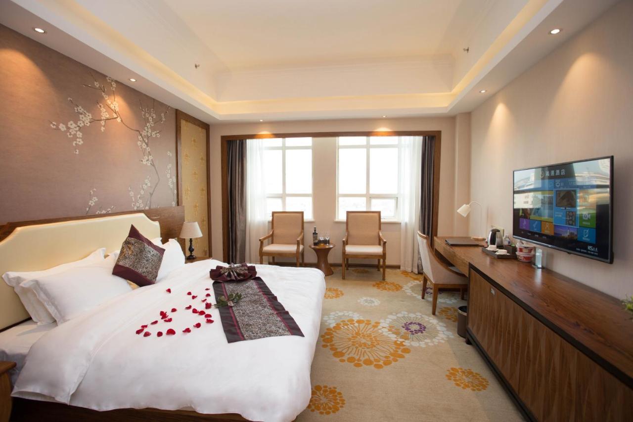 Hong Van Grand Hotel Mong Cai Exteriör bild